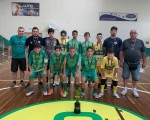 Futsal: Confira fotos da equipe Sub-13 recebendo a premiação da Taça Farroupilha