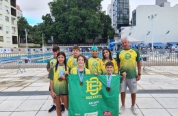 Natação: Atletas esmeraldinos participam de Torneio Sul-Brasileiro essa semana